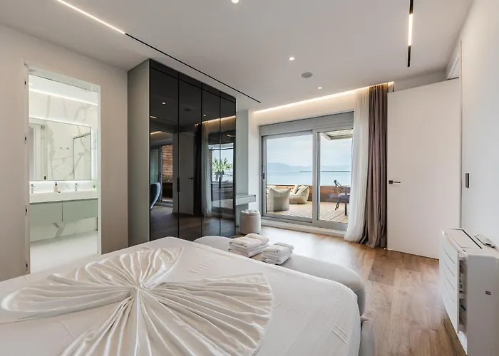 Belleview 1