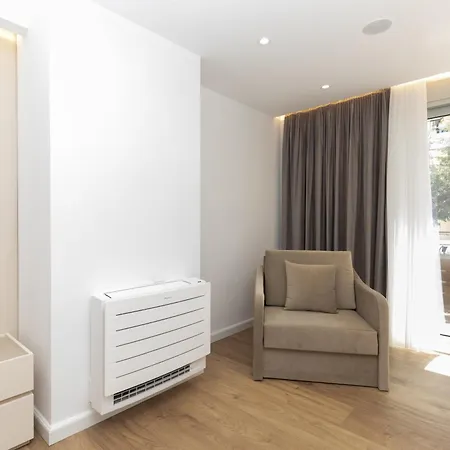 Belleview 1 Apartment