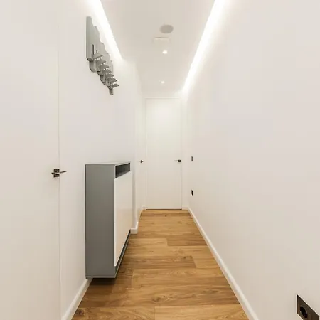 Belleview 1 *
